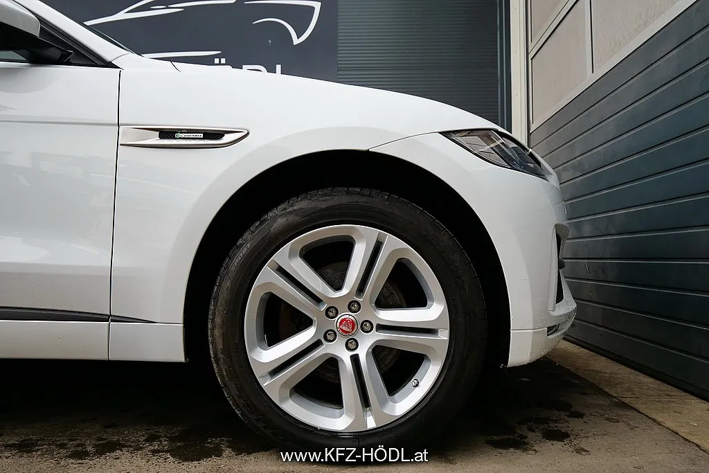 Jaguar F-Pace 30d AWD R-Sport Aut. Image 7