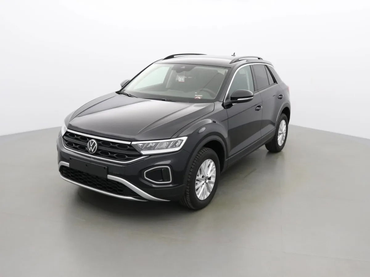 Volkswagen T-ROC TSI 150 LIFE Image 1