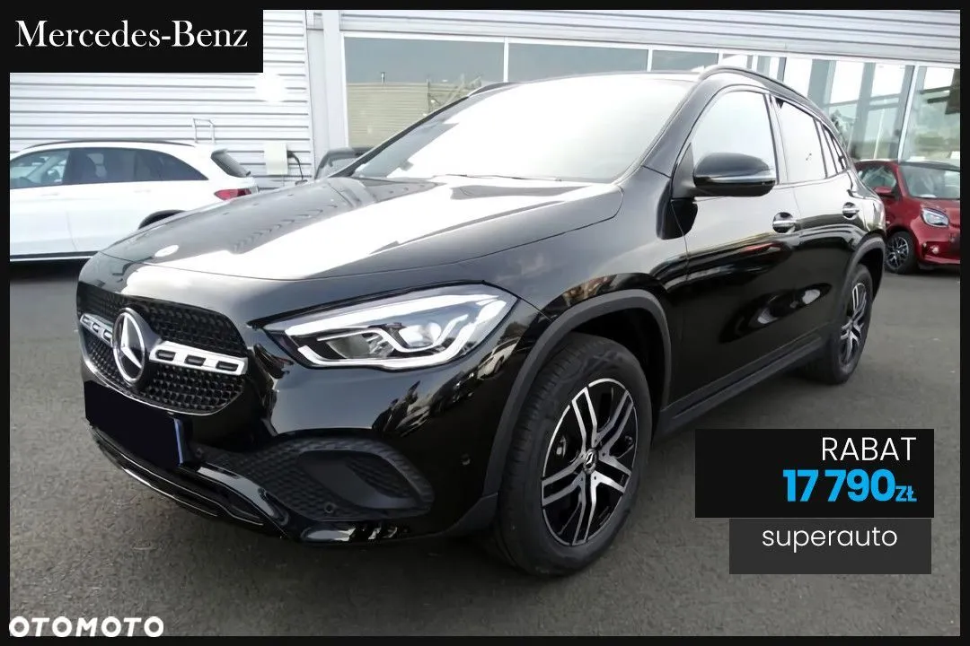 Mercedes-Benz GLA 200 Image 1